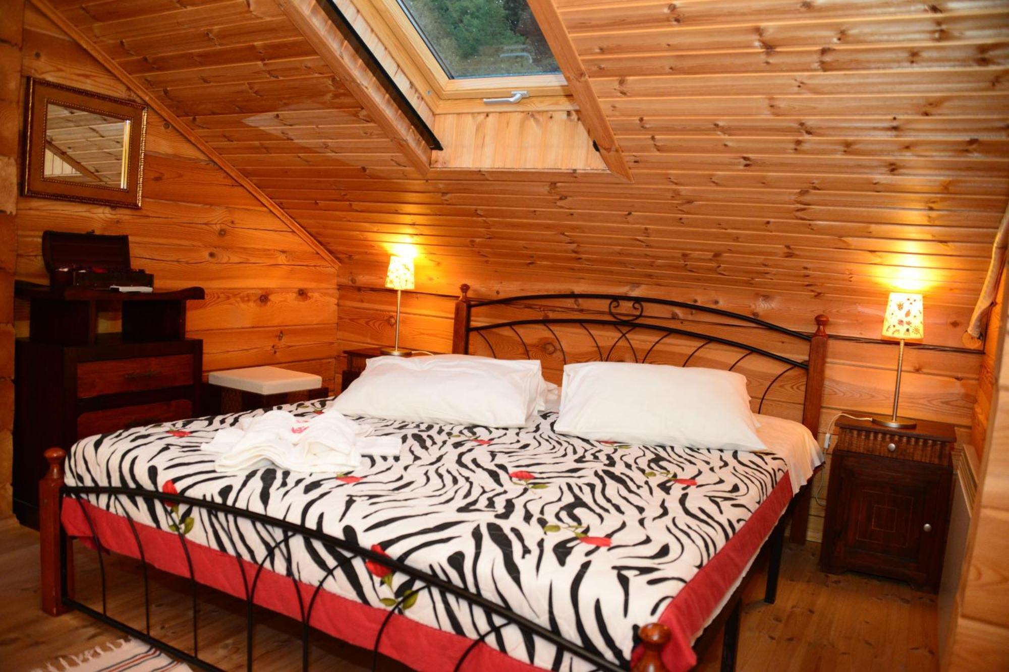 Agroktima Armonia Guest House Karpenisi ภายนอก รูปภาพ