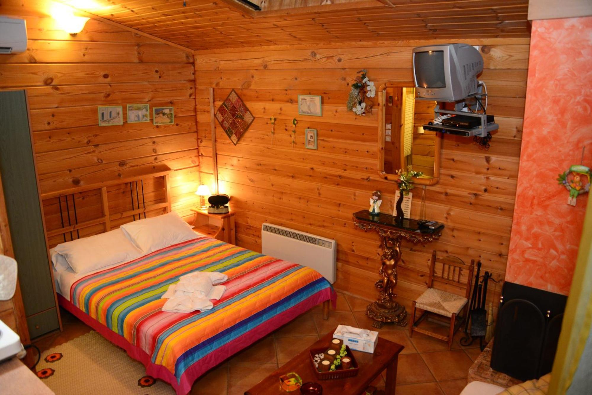 Agroktima Armonia Guest House Karpenisi ภายนอก รูปภาพ